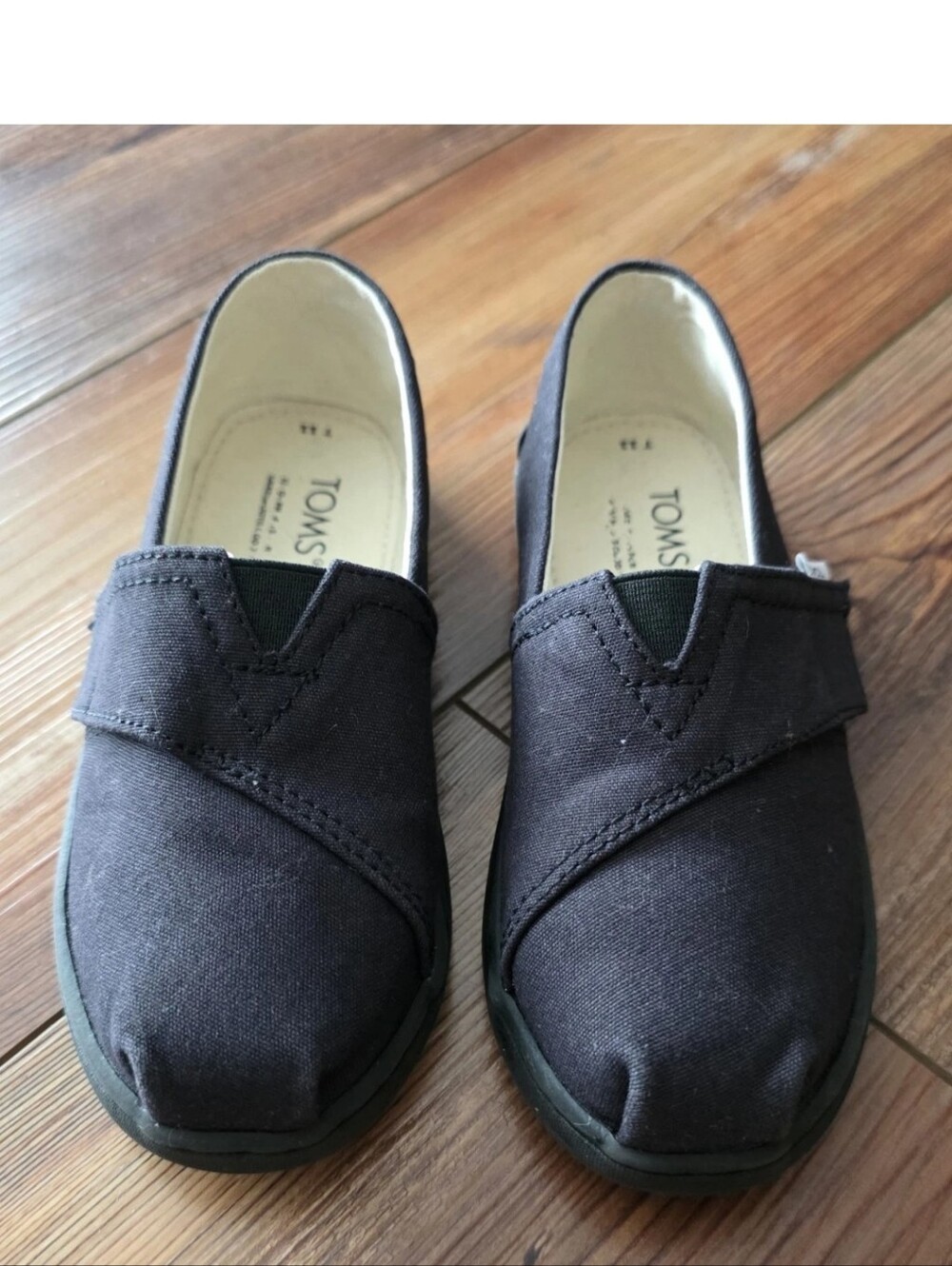 Toms Tiny Black Alpargata Toddler Size 11